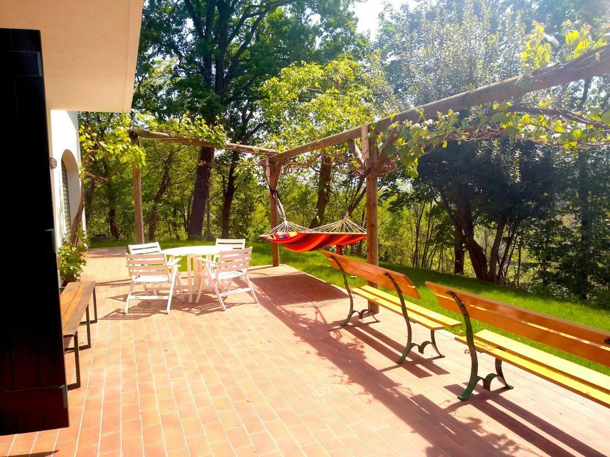 America Nei Boschi B&B Bra Ngoại thất bức ảnh